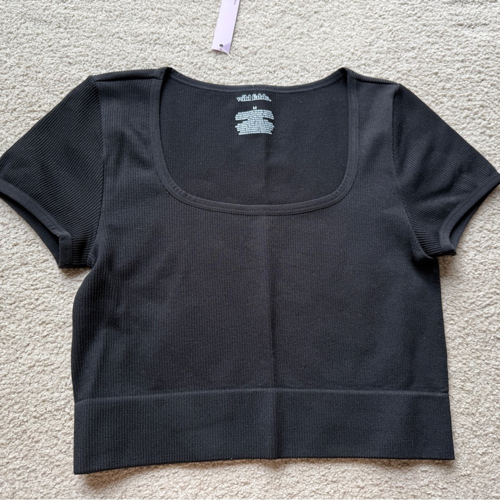 Wild Fable Women Shirt Short Sleeve Ribbed Neck Seamless Top Tee Cropped Black M